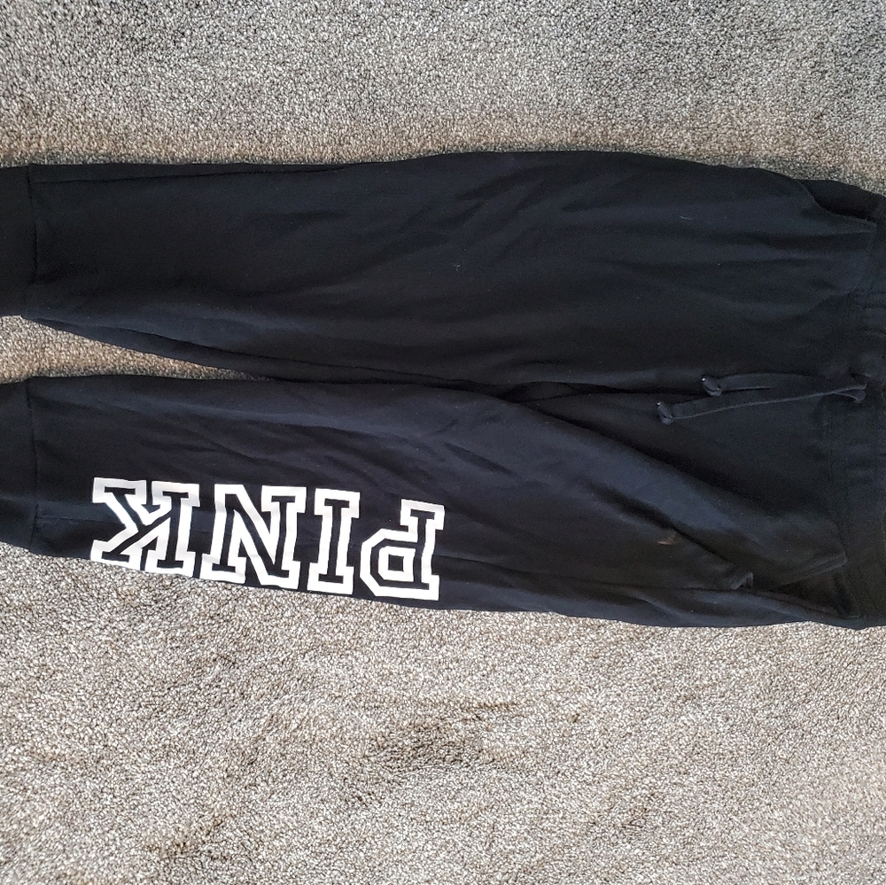Black lounging joggers